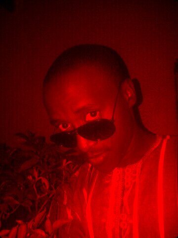 EmwhyYusuf's profile picture. Man ov pple dos'nt care wif wat pple said about me...follow me I'll  bak