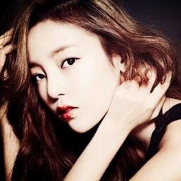 baik, cantik, muda, dan berbakat (•̅_•̅ )