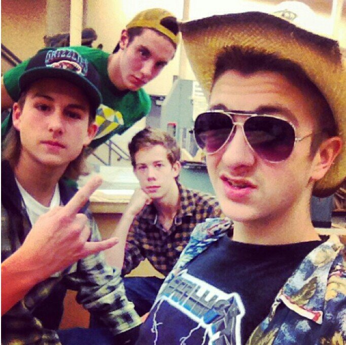 lucbongotaylor's profile picture. shit happens, life goes on