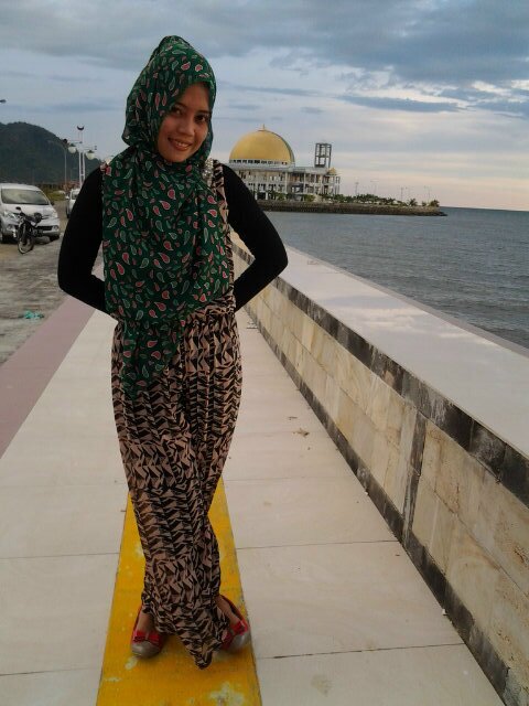 Cemungudddd.......follow back ya