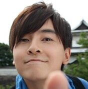 日本に留学で来ている韓国の大学生です。将来は日本の人を相手に、韓国でガイドをしたいです。新大久保は良い街なので、新大久保についてつぶやきます。よろしくお願いします。
