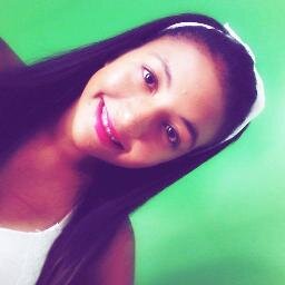 16 aninhos,solteira,extrovertida,ciumenta,amiga,atrapalhada enfim essa sou eu *-*