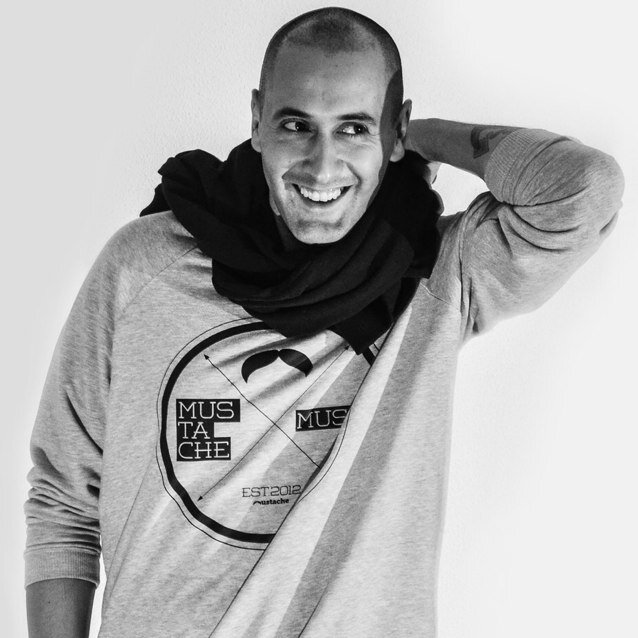 Bookings: info@robergaez.com
