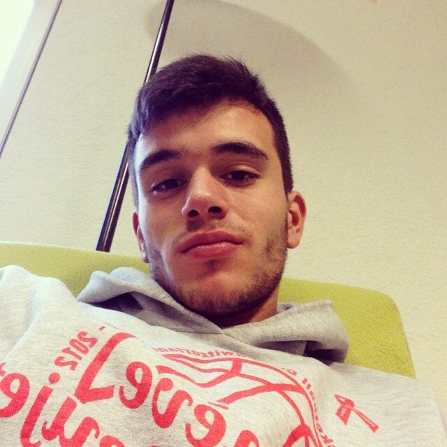 Instagram: Jawes_C