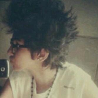 ي َمعين الصابرين } ، هشتاقي #newv_ent ؟  اسعدوني ياخي ☹̵؟