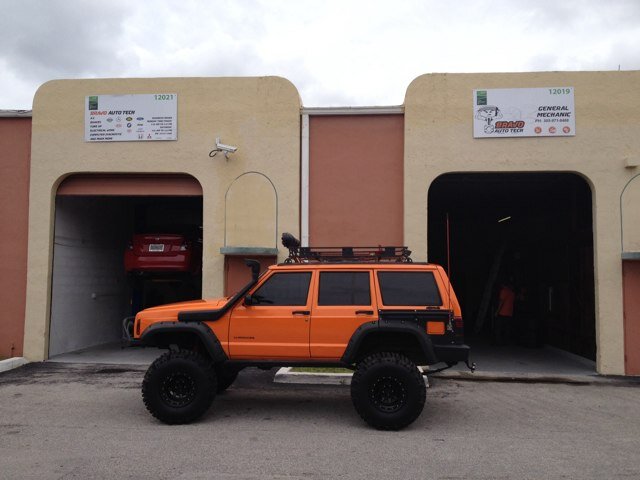 Mechanic shop, 12019 sw 117 ct. Miami, Fl 33186