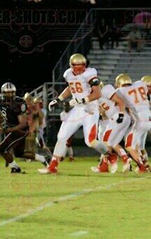 Starting tackle for HHS. I do what I want and who I want. #D1bound