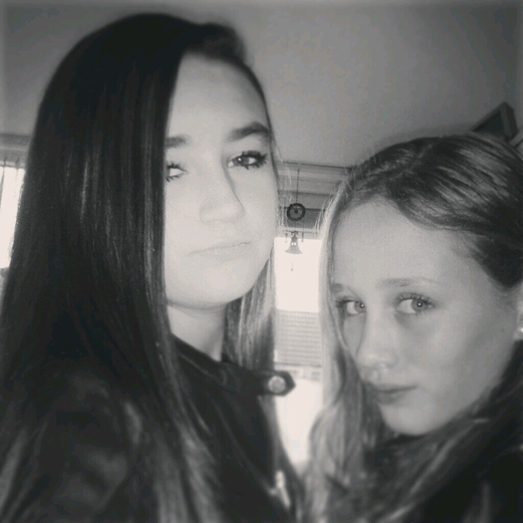 ♥ NUMBER #1 : Familie&Friends ♥ houvanmijnliefstezusje xx Jegrotezus Marisca ♥