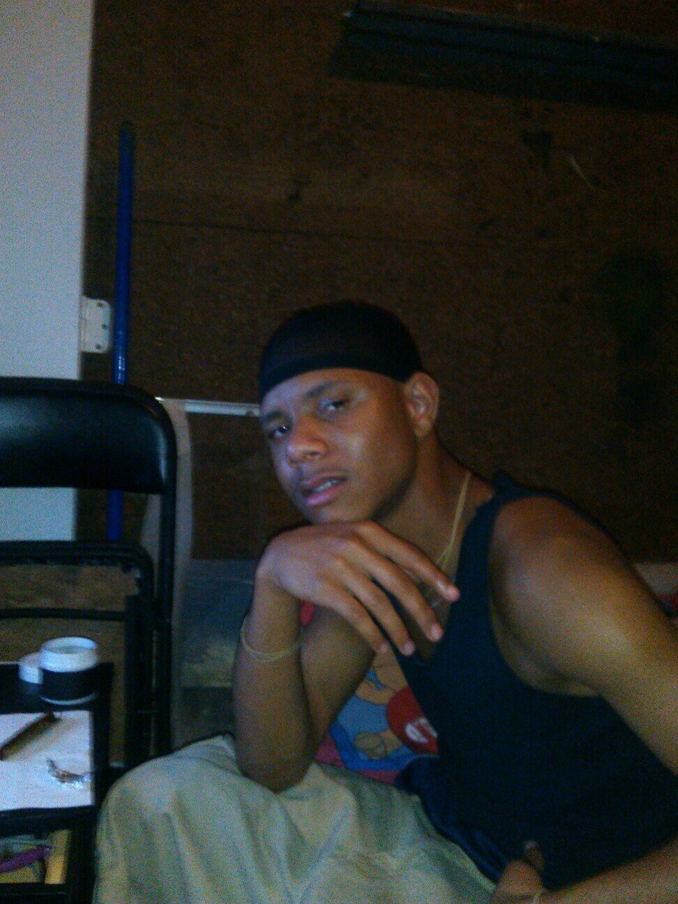im 15. yes i smoke weed. yes i drink. I love money cars clothes & hoes