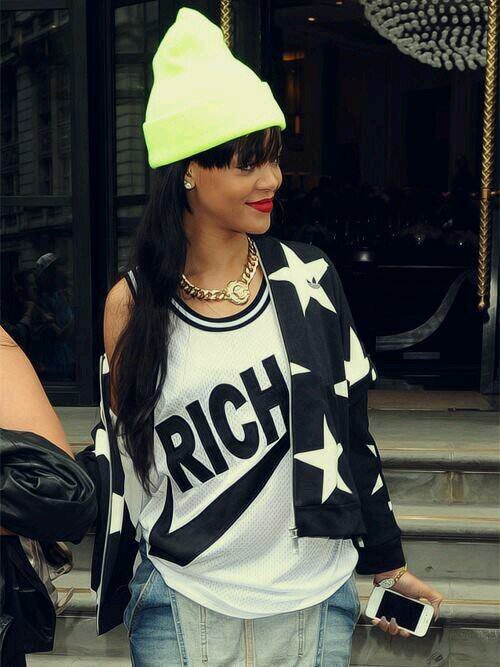 @Rihanna is my sunshine. #rihannanavy #PourItUp