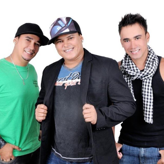 Samba, pagode e swing
Facebook: Nosso Jeito JP III
Instagram: @nossojeitojp
Contatos: (83) 9685-7732 / (83) 8627-1339