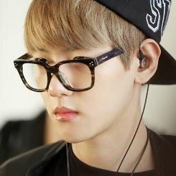 ˋ( ° ▽、° ) ♫ we are one exotic kumsamida | baekhyunoppa saranghea