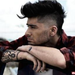 Sono qui per seguirvi e parlarvi come vorreste che faccia Zayn./
The my baby @EleanorCaldo//
Mandy Rain follows