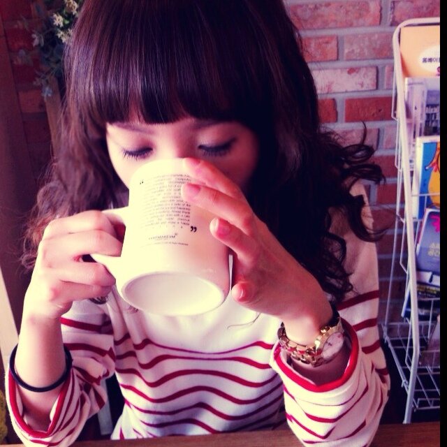 I'm ur energy ♪
　　　　　　　　
당신의 귀염둥이기쁨조
제가 되어드릴게용 :)

Instagram @sweetjjin_