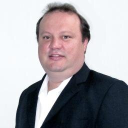 Jornalista de Esquerda, Mestre em História Social das Relações Políticas (UFES), Militante da Alternativa Socialista/CNB (PT-ES).