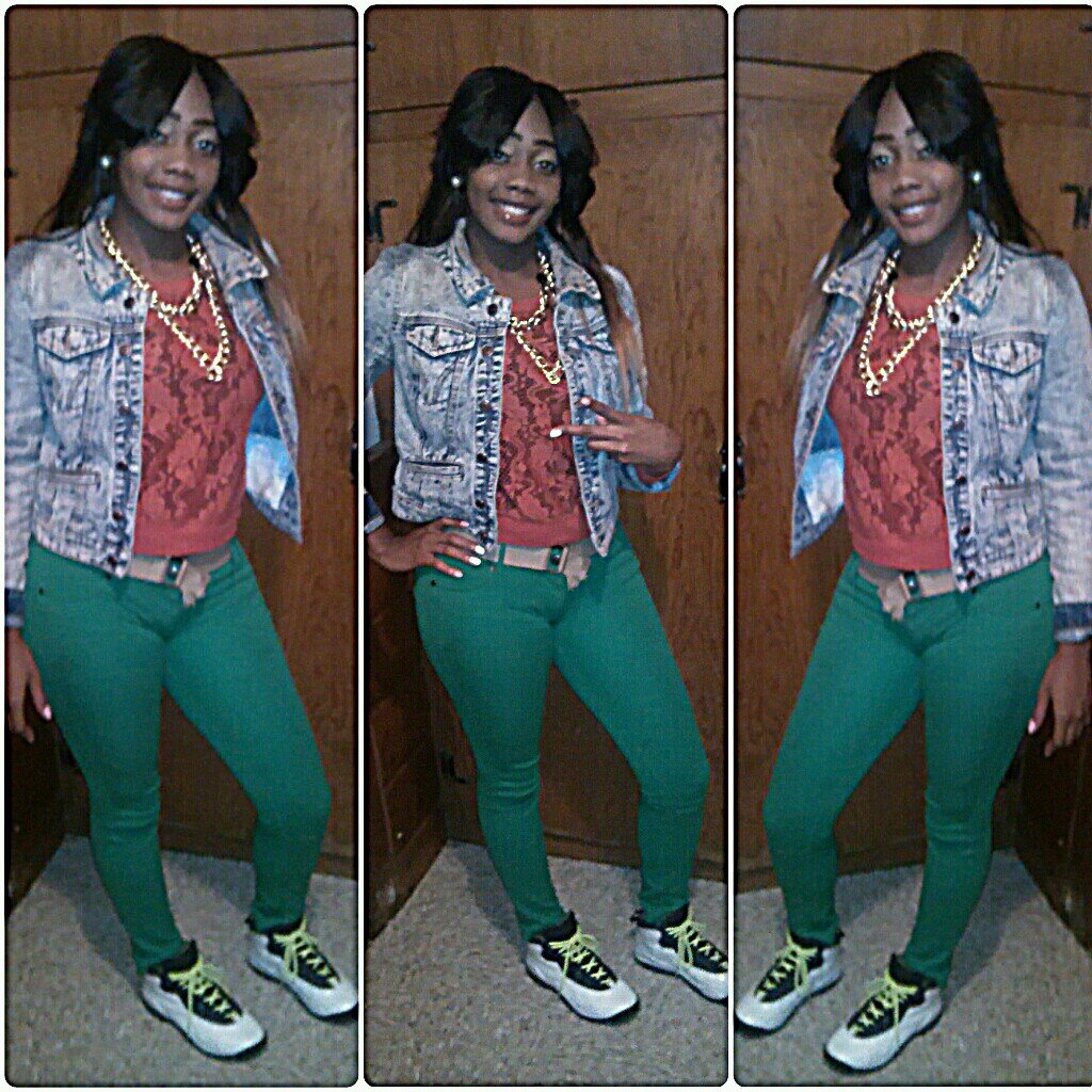 This Is My NEW Twitter Account Follow Me Loves :) Free TYWON BUFORD Free My DADDY RIP STONE ROBERSON #DuffieCEO FOLLOW ME ON IG @Shatoriaunaa