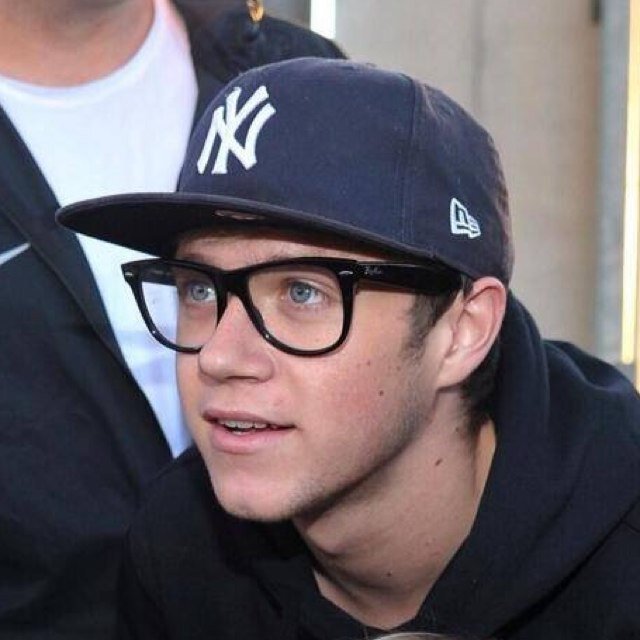 You just got a free follow, in return fo follow @myliambby (she follow back)