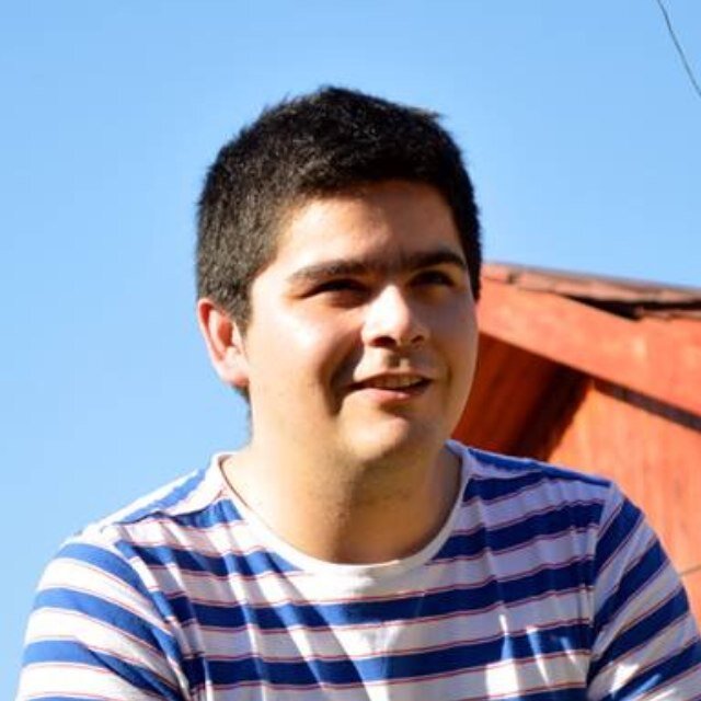 gamer , geek , loco por la manzana y el quacker