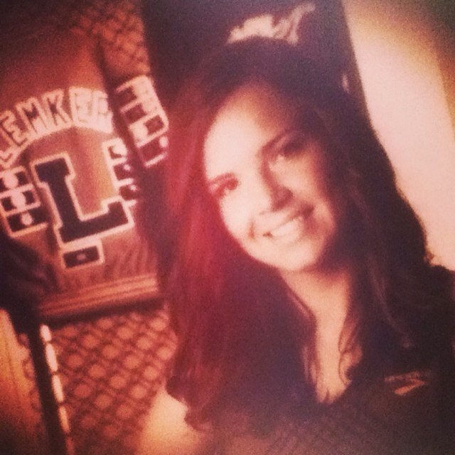 kneecoal33's profile picture. 