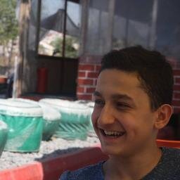17 yaşında Beşiktaşlı,müzik dinlemeyi seven,Balık burcu olan bir insanım.