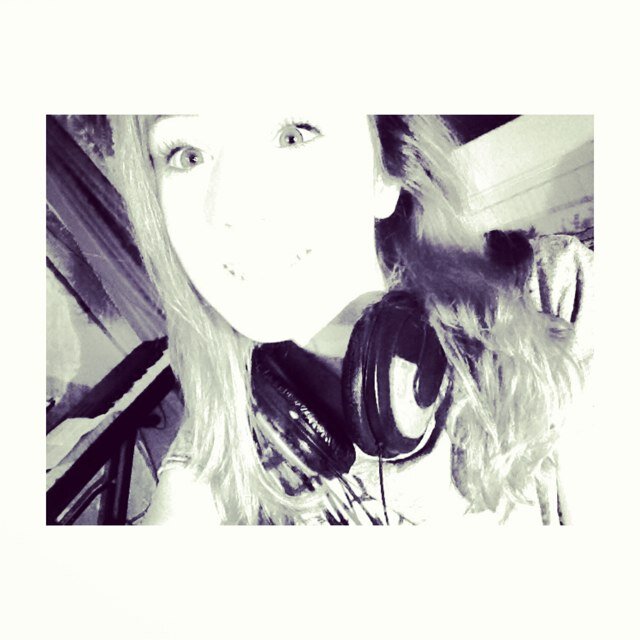 Hey Guys!