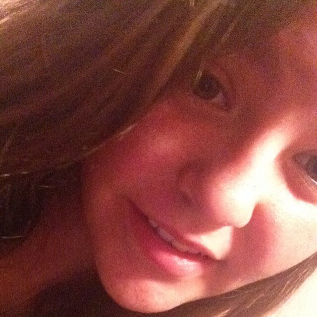 Follow me ill follow u back i swear(;
Instagram:pandas_17