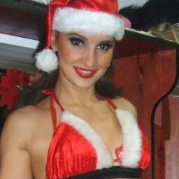 soy mama soltera, bailarina profecional ,me gusta hacer ejercicio y paso todo el tiempo trabajando