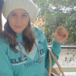 I'm Anna, i'm 18 years old...Follow me and Follow back...I love my profile picture... @@ 33 I'm portuguese