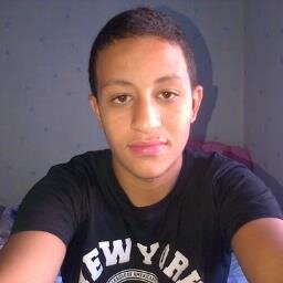 HommePoetique's profile picture. | Follow Back Follow Back | Je Suis Du Passer Mais Mes Phrases Sortes Du Futur. Ni Repris, Ni échangé !