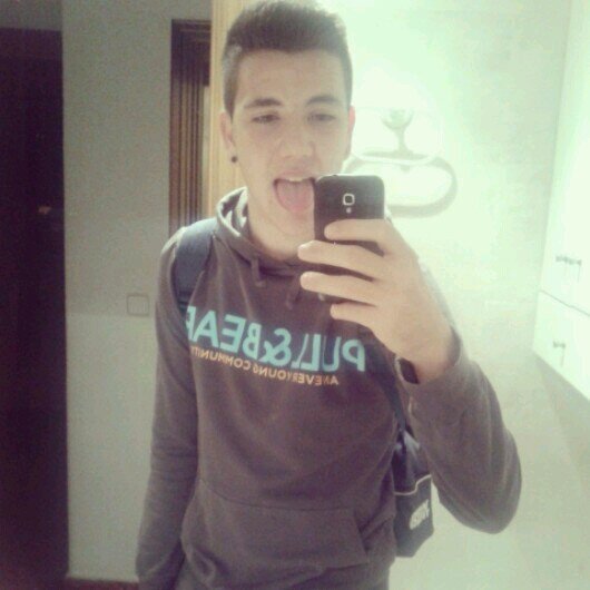 Joan Benzo Sillero. Valenciano, estudiante de bachiller y gamer. Compitiendo para @TeamProdex. Skype: onebenzo GT: Prodex BENZO