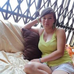 uan persona muy responsable en su estudio y trabajo, carismatica y lo mas importante una persona muy alegre.