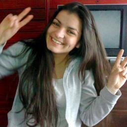 Periodista Licenciada, Estudiante de Psicologia y Madridista de corazón