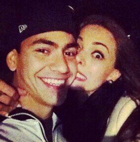 '' Eu queria que você soubesse que o meu amor seria capaz de mover o mundo só pra ver você sorrindo '' @SaimonTOficial te amo . !