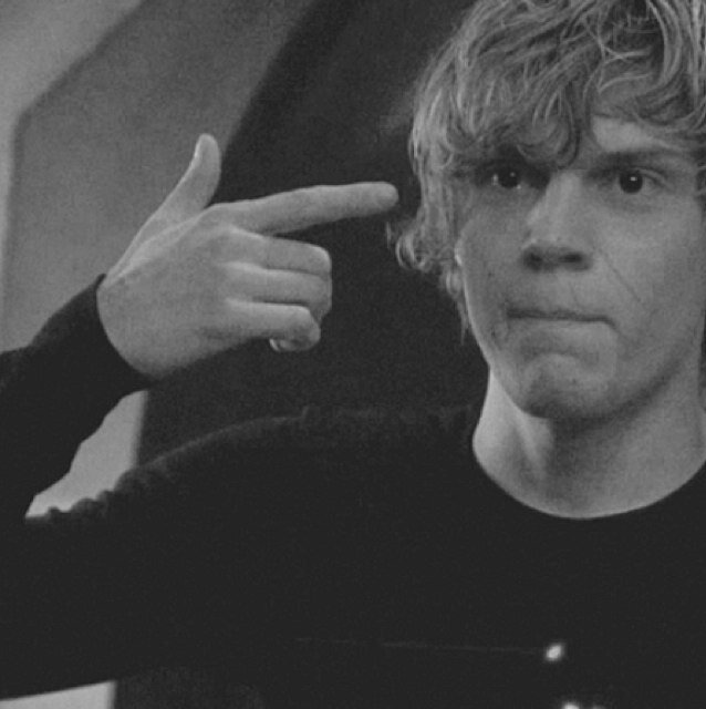 Tateelangdon's profile picture. Why so afraid of the dark?