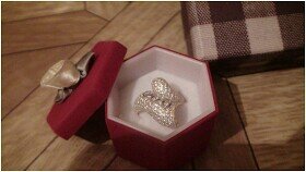 ‏‏قبل لآ تشوف وش نآقصككَ نآظر وش ربي عطآك وٓ آشكرههَ ♡'
