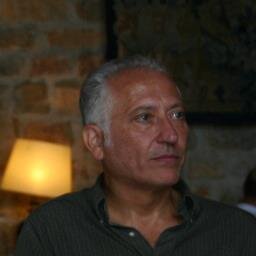 Profesor de Marketing en la Universidad de Granada