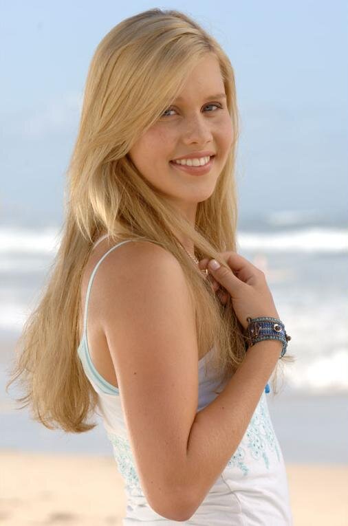 Hi! Im Emma. Normal, 16, and kind of a...mermaid. Dont spill water on me. EVER. Thanks! :)