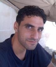 المشكله مو بالطلبه المشكله بالوزاره ليش مالقوا حل حق مقاعد الجامعه حطوا حرتهم بالطلبه