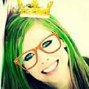 Amo a Avril Lavigne.adoro todas as musicas; dela principalmente Rock N Roll  que na minha opinião e a melhor de todas que ela canta e também do Justin Bieber.