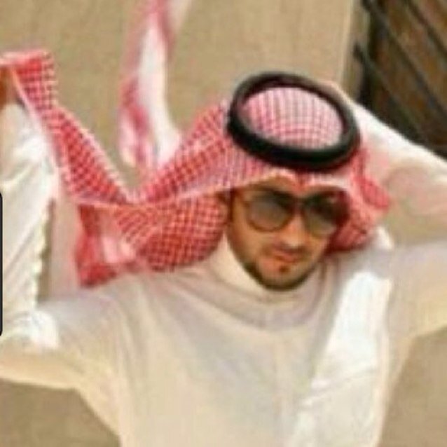 دائما احب الخروج عن المألوف و قاموسي الفكري لا يعرف معنى للمستحيل اتشرف بالجميع ومن احترمني احترمته ومن اهانني ترفعت عنه لان الكبير يبقى كبير