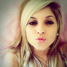 Ninguém é melhor do que ninguém, quem somos por dentro é mais importante. (Justin Bieber)