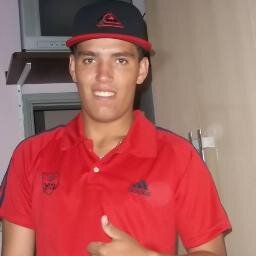 EU sou Santista,aquariano,Humilde e Extrovertido.