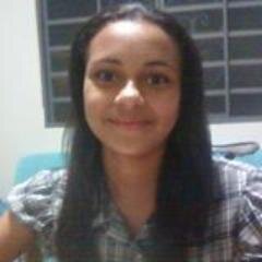 eu sou estudante e muito divertida e honesta com as pessoas eu sou muito romantica muito intelingente e gosto pizza .