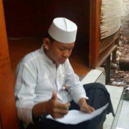 لَوْلاَ العِلْمُ لَكَانَ النَّاسُ كَالبَهَائِمِ
Seandainya tiada berilmu niscaya manusia itu seperti binatang.