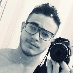 é tudo lindo, faço como eu quero ...
#Leonino  #frases #Black&White  
http://t.co/dRTTofbQ76