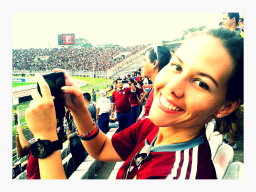 Born an addict traveler! An ambitious, creative dreamer, and an entrepreneur lady ;) Life, travel, love & rock ★ #blessed
