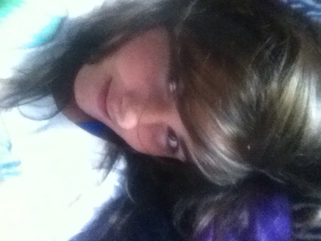 ❤canadien girl❤ loves sports⚾i loce the outdoors i like to climb trees dirt bike and hunt follow for a follow back!