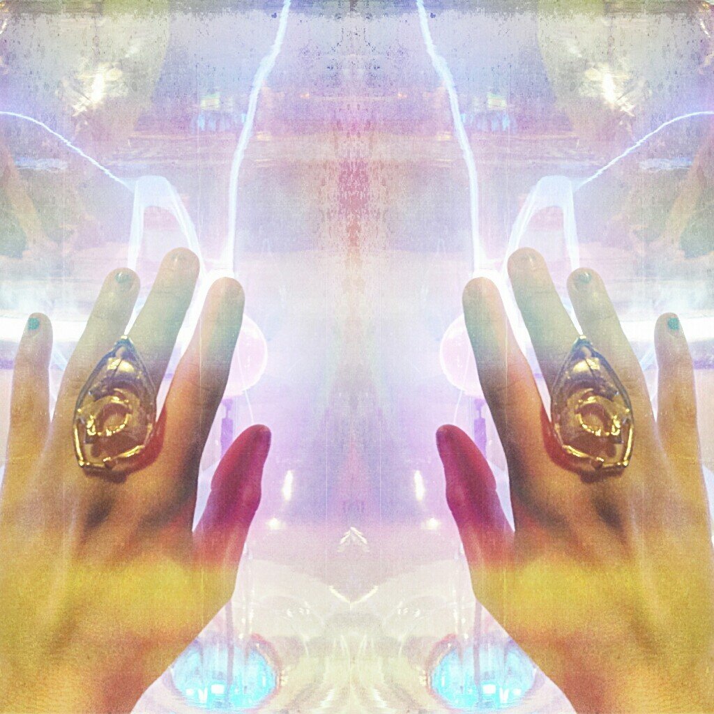 makin jewels and crankin up the reverb