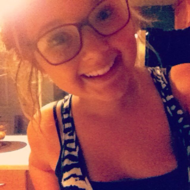 I like cats and One Direction.
