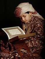 A believer is lyk a Pearl, wherever he is his beautiful qualities are with him- Imam Malik Rahimahullah.